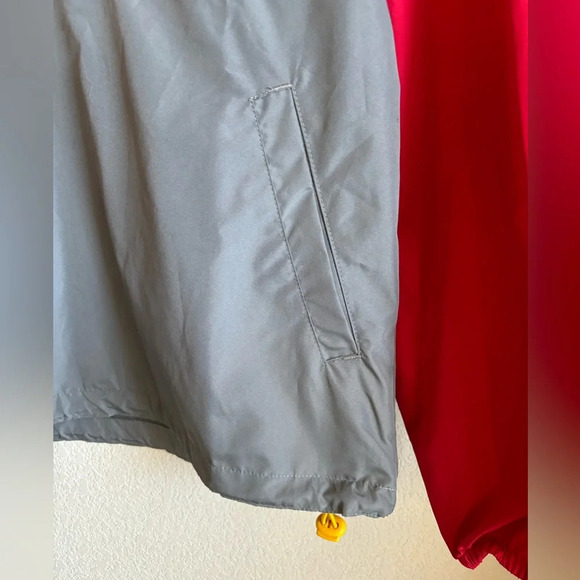 Universal Studios Official Harry Potter Gryffindor Hooded 1/4 Zip Windbreaker XS - Picture 6 of 9